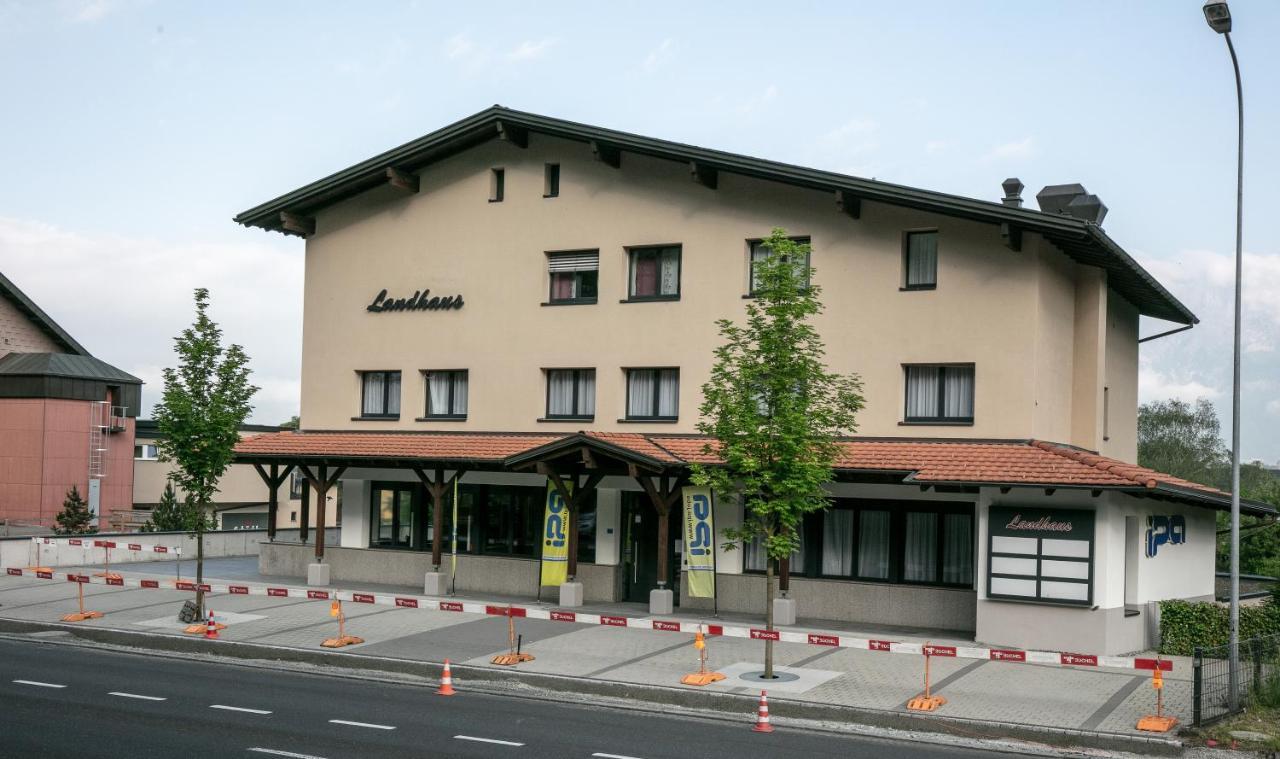 Landhaus Boutique Motel - Contactless Check-In Nendeln Extérieur photo